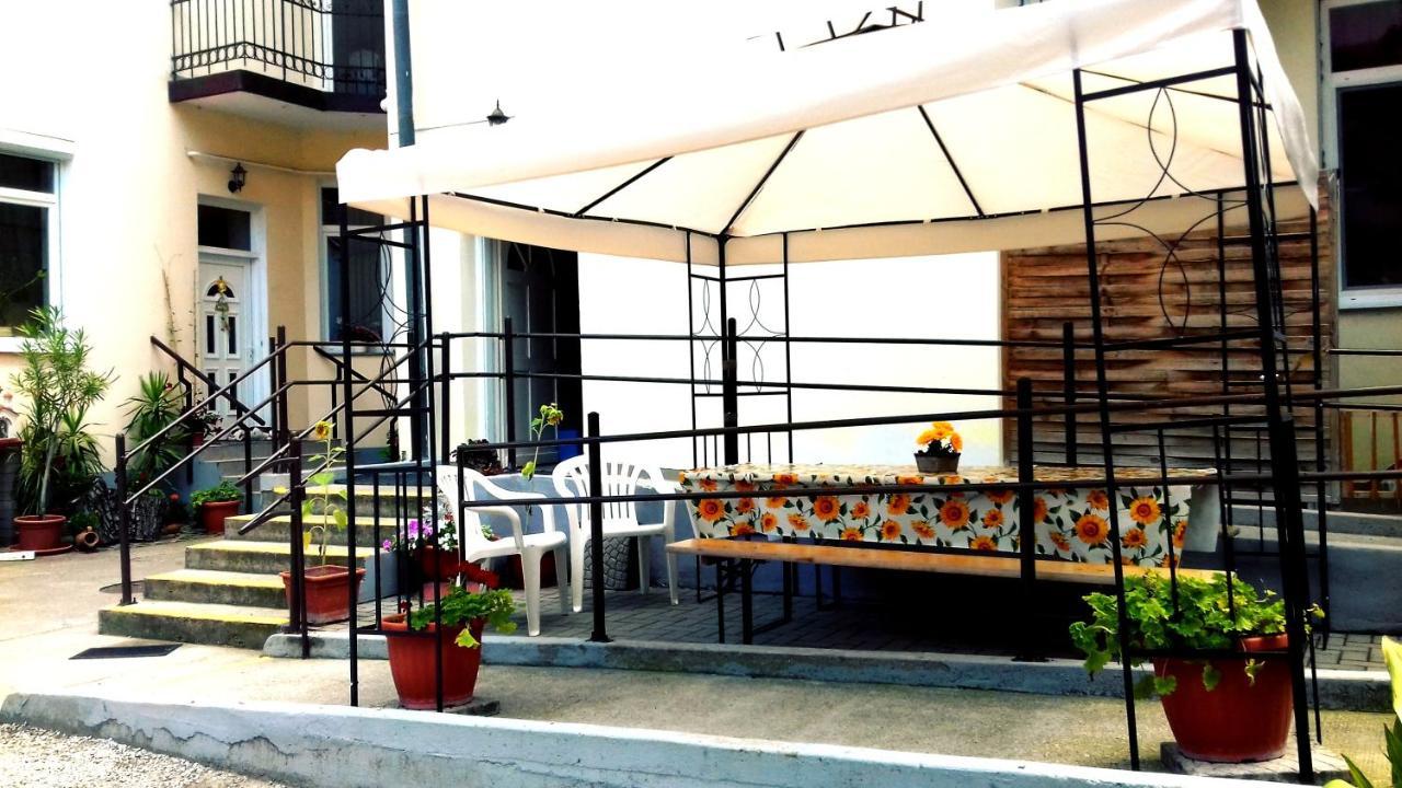 Romzsa Todor Kollegium Hostel Szeged Buitenkant foto