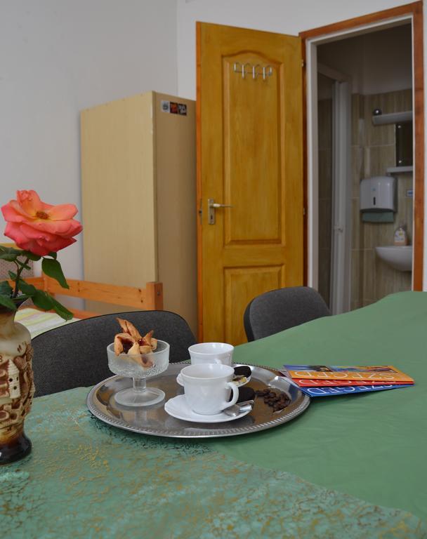 Romzsa Todor Kollegium Hostel Szeged Buitenkant foto