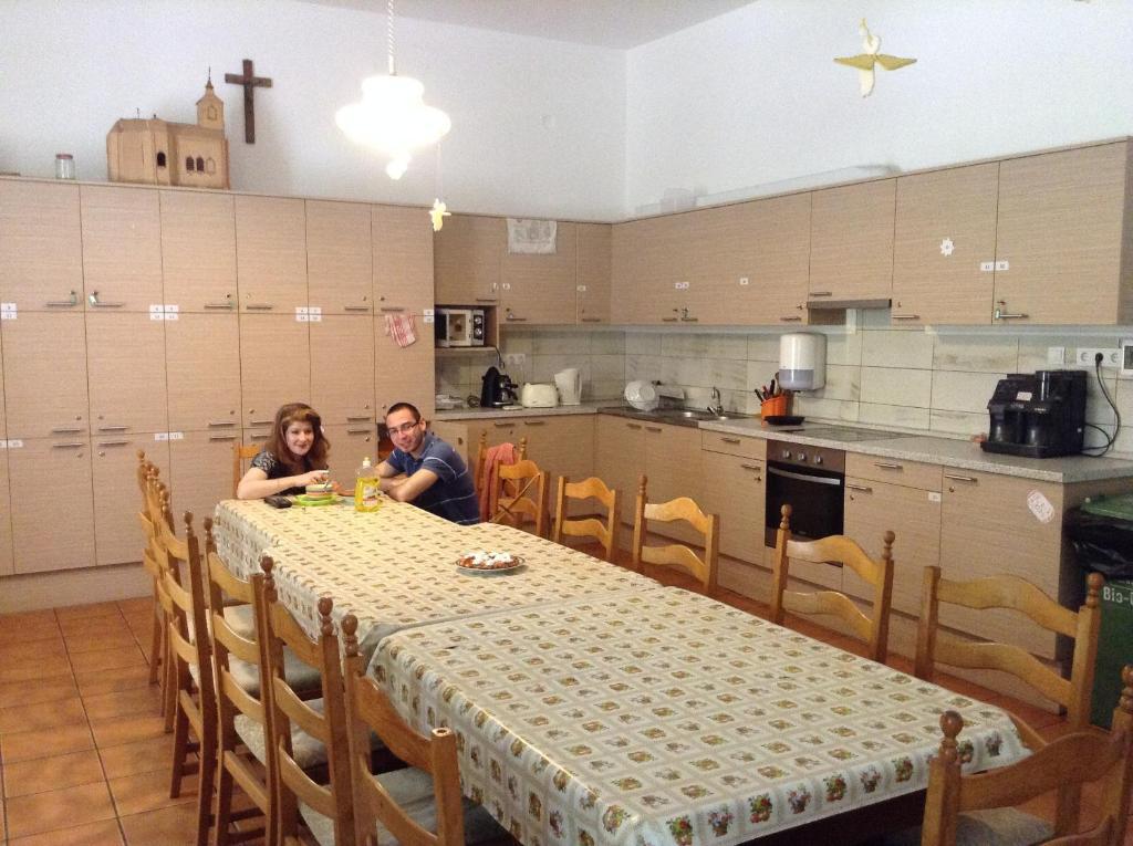 Romzsa Todor Kollegium Hostel Szeged Buitenkant foto
